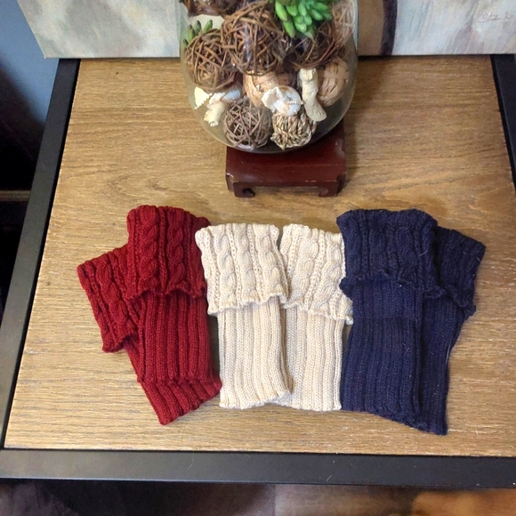 Knitted Boot Cuffs with Button Accents - Picture 2 of 6